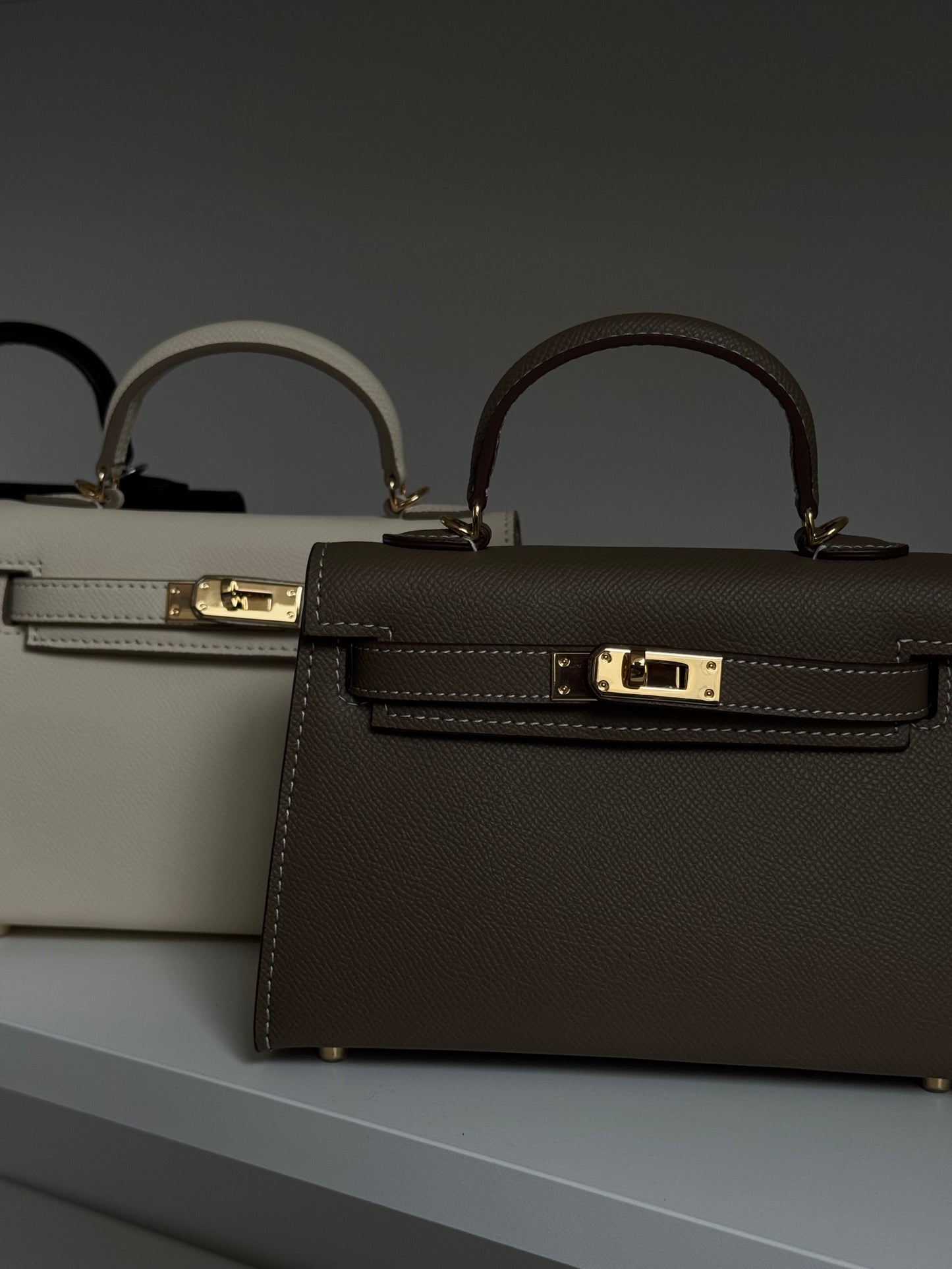 « Éclipse » taupe