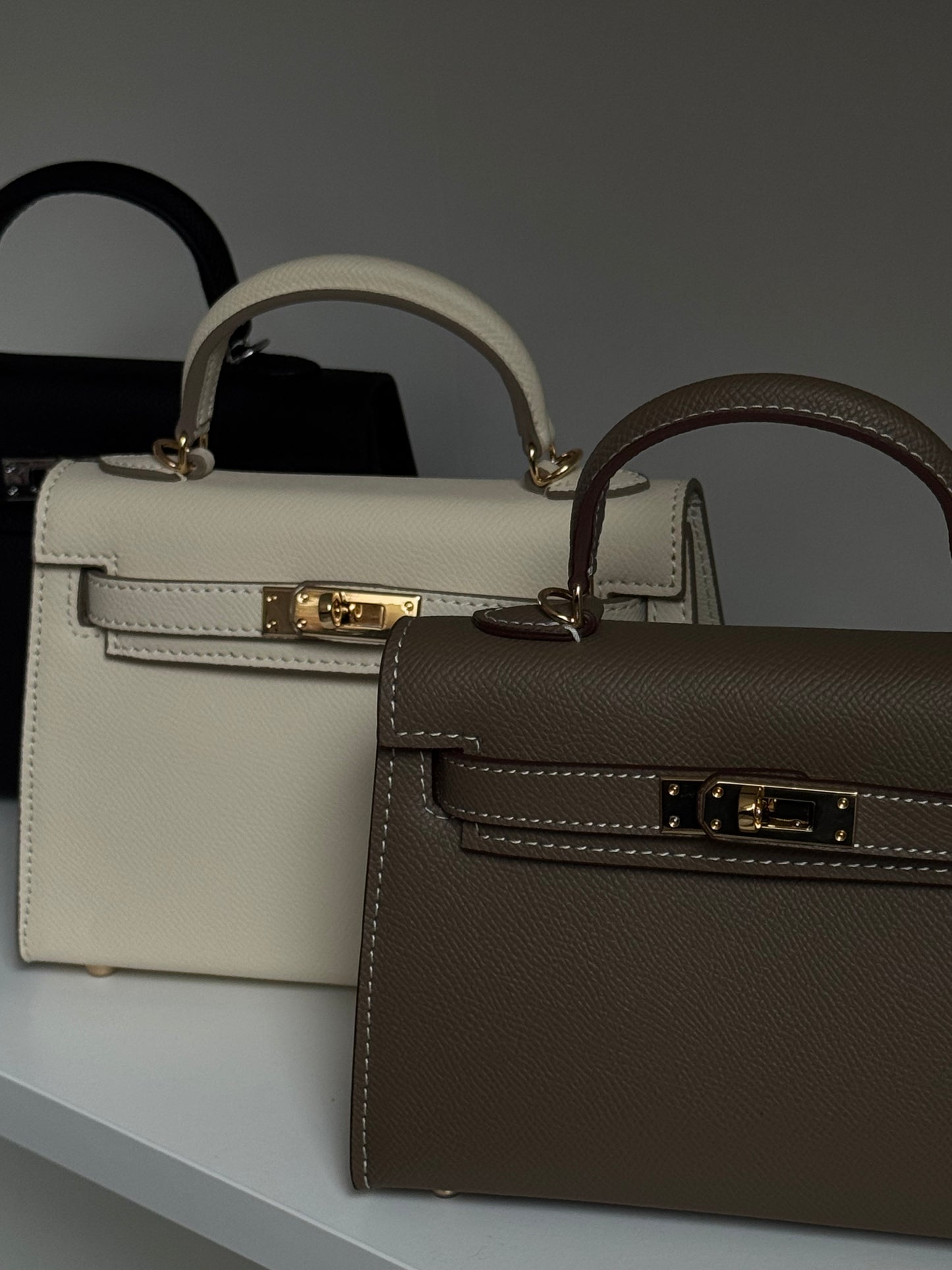 « Éclipse » taupe